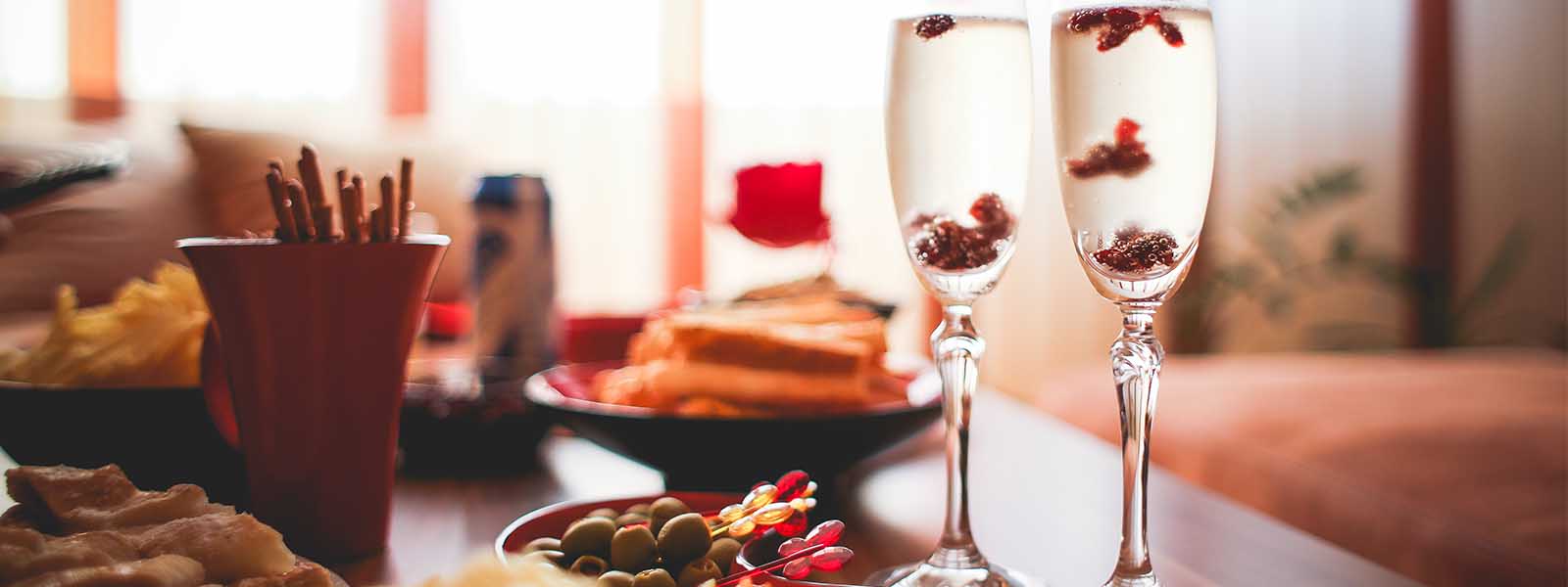 Chrismas nibbles with champagne and spices
