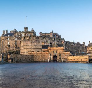 The entrance to Edinburgh Castle