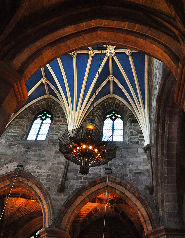 Dramatic arches and ceiling in St Giles' Cathedral Edinburgh