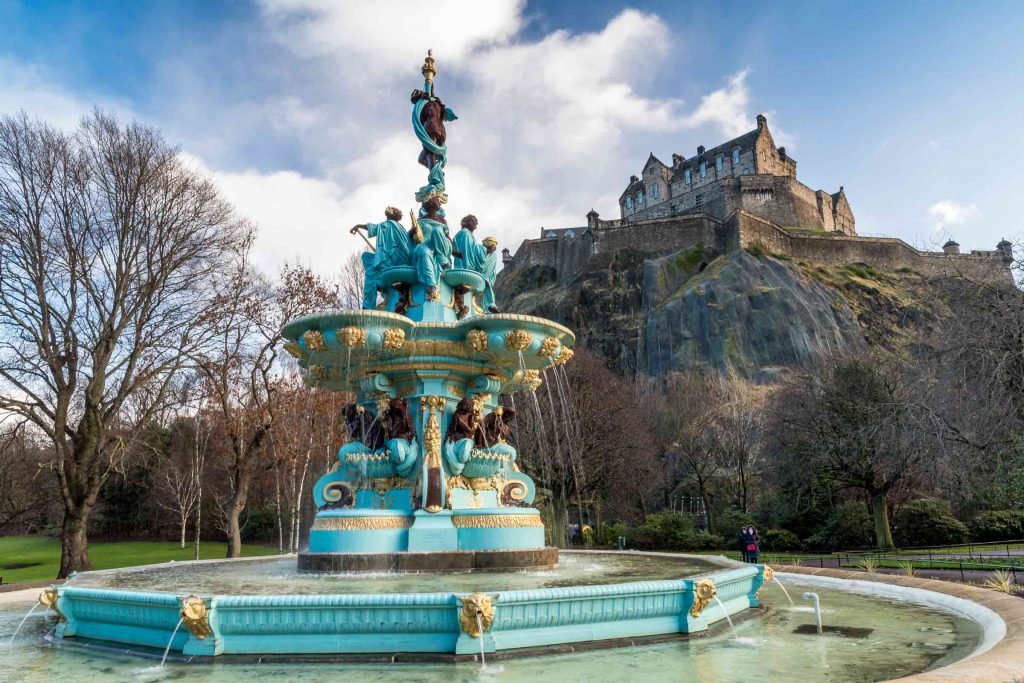 Ross Fountain in front of Edinburgh Castle