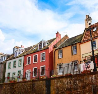Colourful houses in South Queensferry
